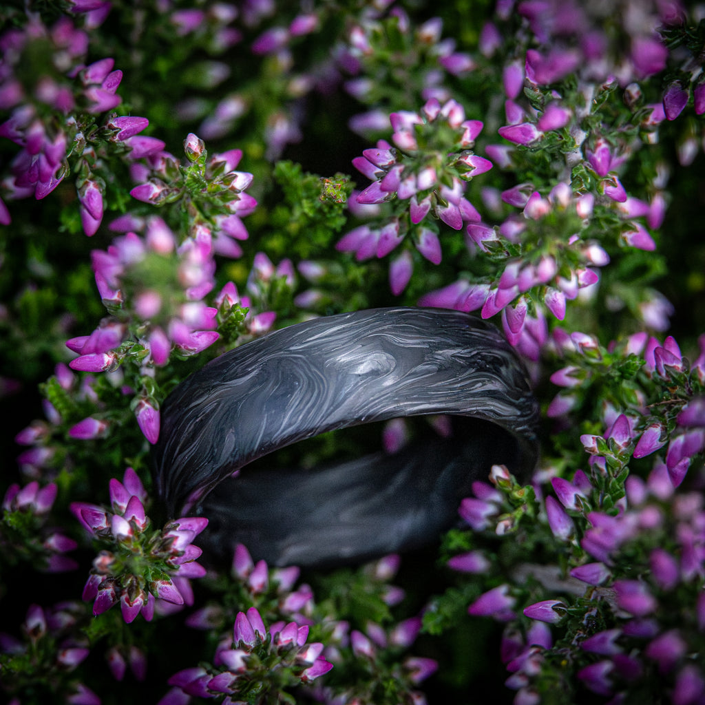 Ručně vyrobený magický černý prsten z uhlíkového vlákna